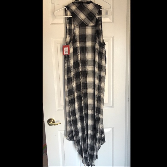 NWT Full-length sleeveless plaid button down - Picture 2 of 4